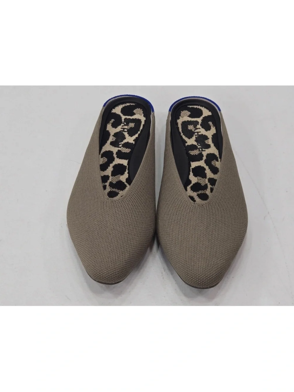 Rothys rothy almond